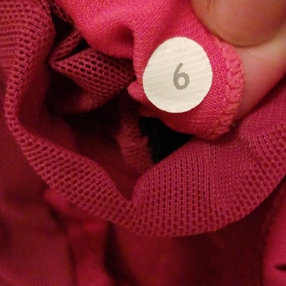 Lululemon Raspberry Aria Tank II - Picture 4 of 7